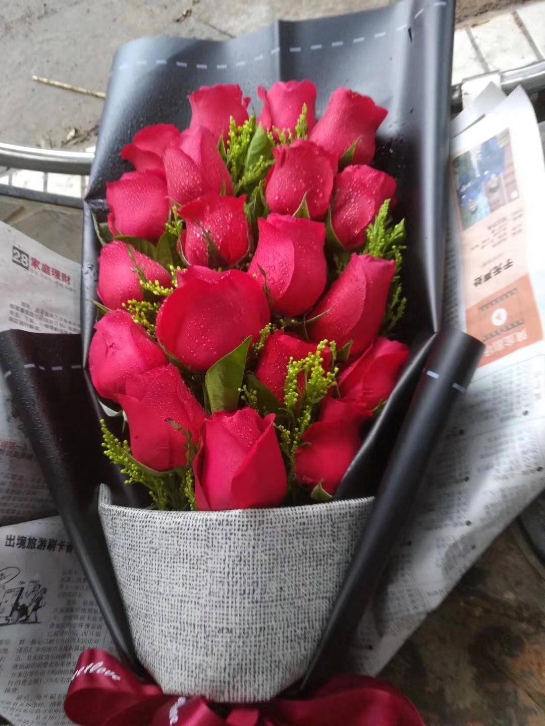 When can you transplant roses